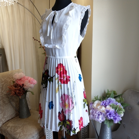 🔥HP🔥NWT TED BAKER PLEATED BIB SKIRT DRESS - Picture 6 of 11